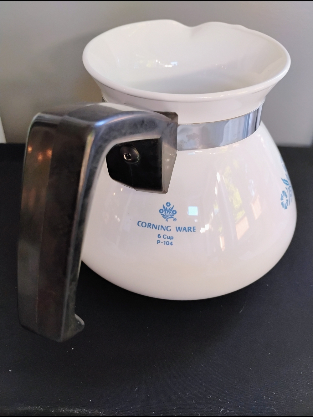 Retro Corning Ware Blue Cornflower Tea/Coffee Pot with Black Handle - Picture 13 of 16